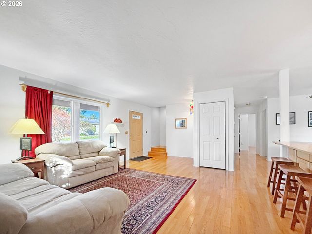17197 S PASSLEY Rd, Brookings, OR 97415