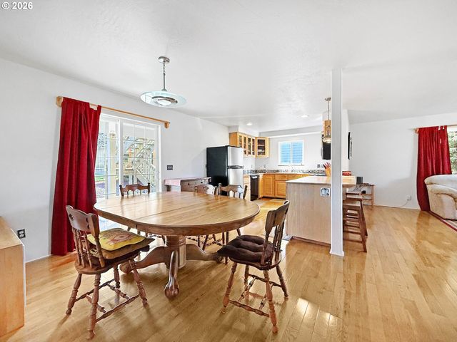17197 S PASSLEY Rd, Brookings, OR 97415