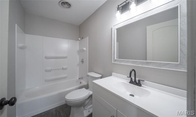 203 Bell Avenue, Waynesville, MO 65583