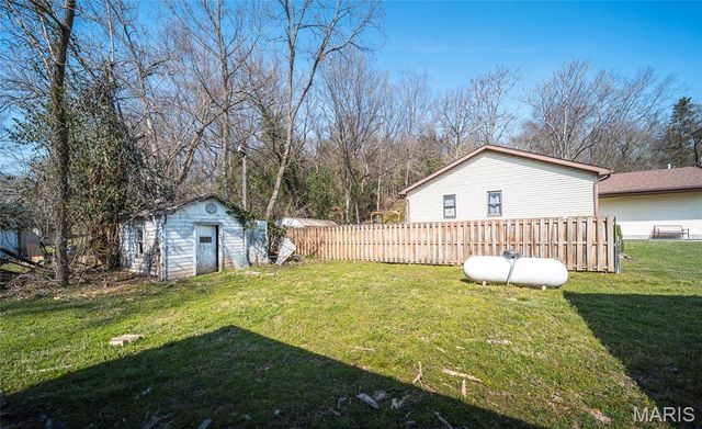 203 Bell Avenue, Waynesville, MO 65583