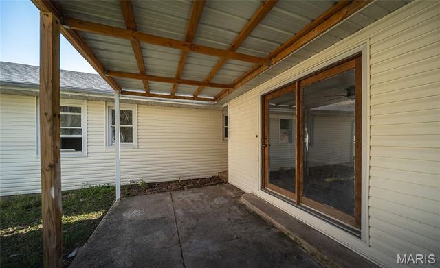 203 Bell Avenue, Waynesville, MO 65583