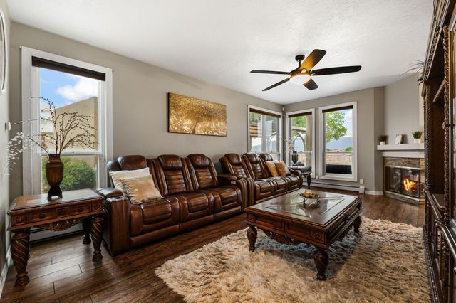 3121 Paradise Court SE, Rio Rancho, NM 87124