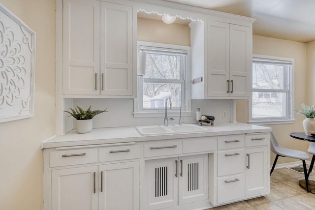 5856 Wentworth Avenue, Minneapolis, MN 55419