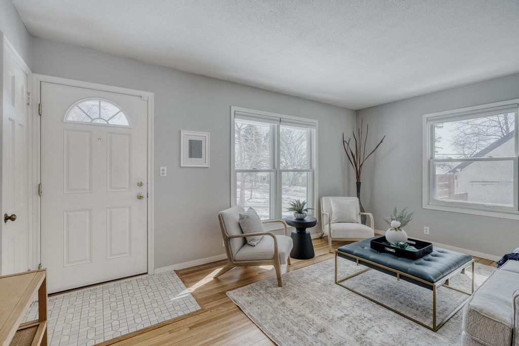 5856 Wentworth Avenue, Minneapolis, MN 55419