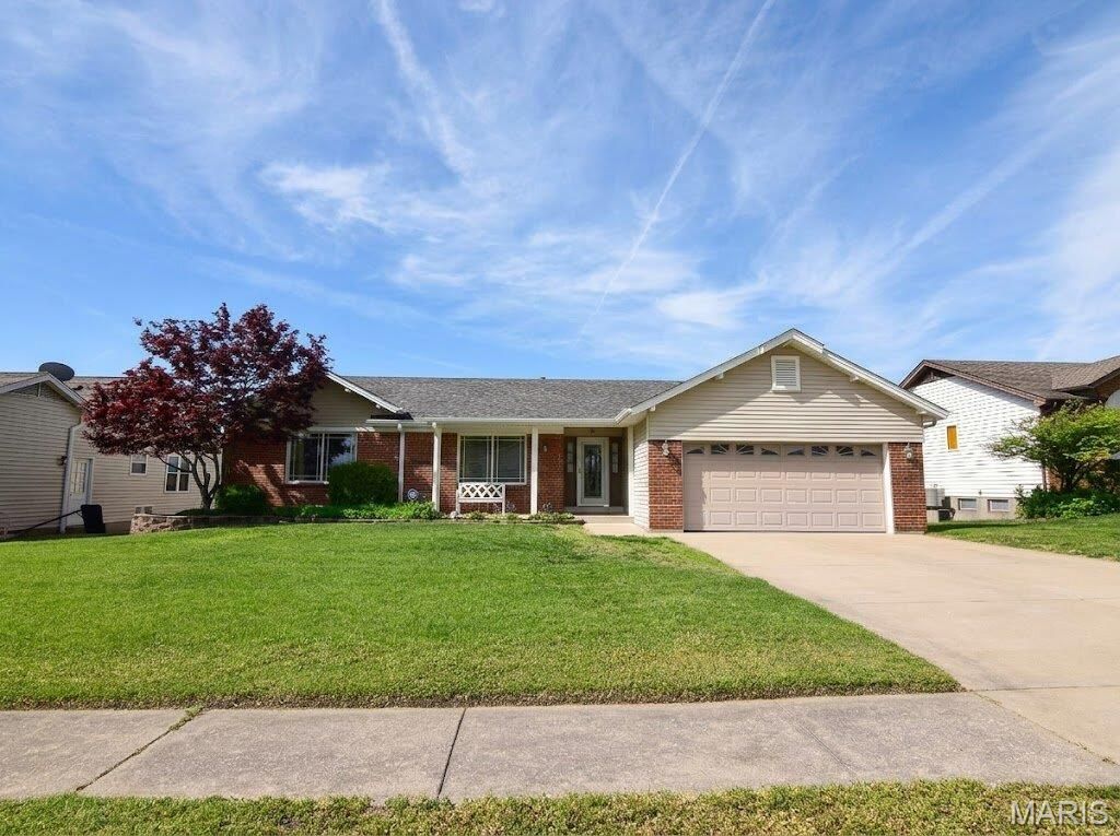 12028 Clichy Lane, Bridgeton, MO 63044