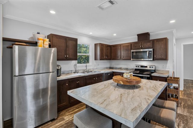 13100 US 281 North, Jacksboro, TX 76458