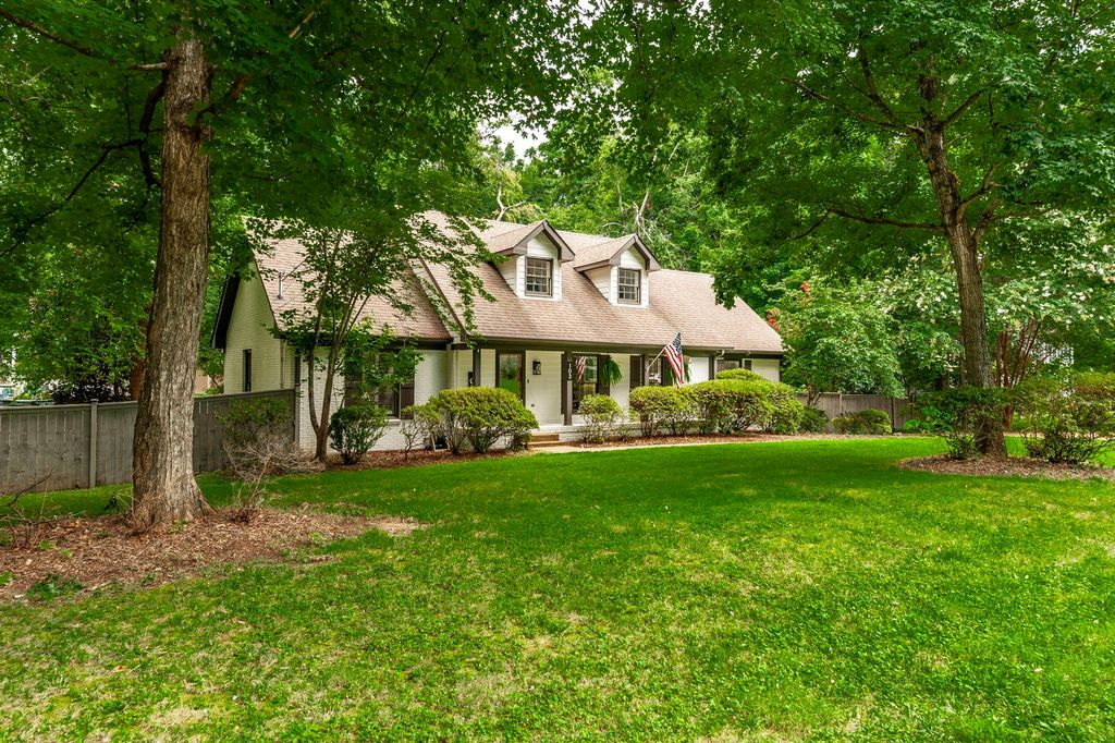 103 Longview Rdg, Hendersonville, TN 37075
