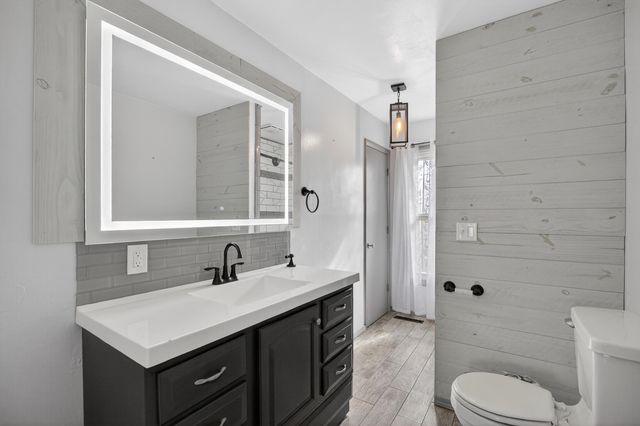 E 106 Beaver Dam CT, Goodview, VA 24095