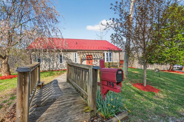 E 106 Beaver Dam CT, Goodview, VA 24095