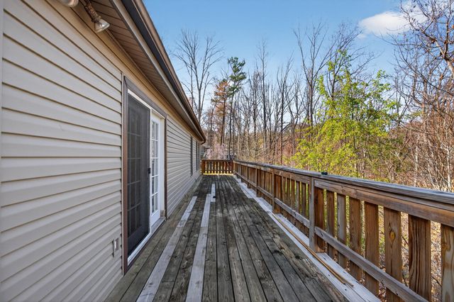 E 106 Beaver Dam CT, Goodview, VA 24095