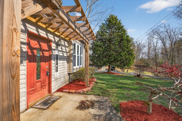 E 106 Beaver Dam CT, Goodview, VA 24095