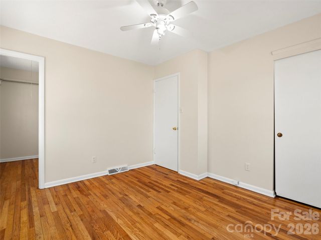 76 Maple Springs Road, Asheville, NC 28805