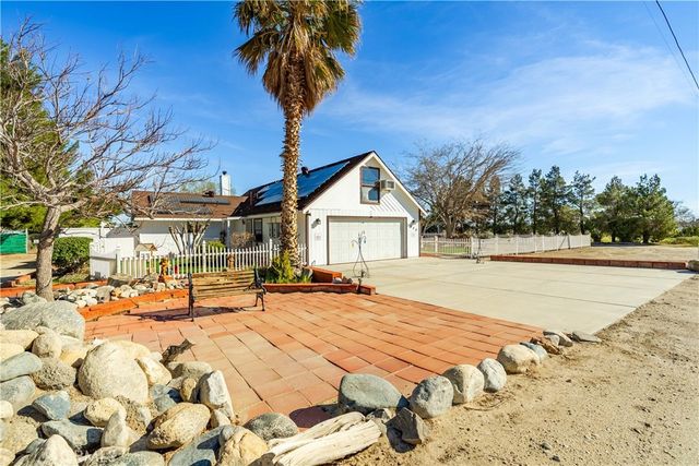 5849 East Avenue T8, Palmdale, CA 93552