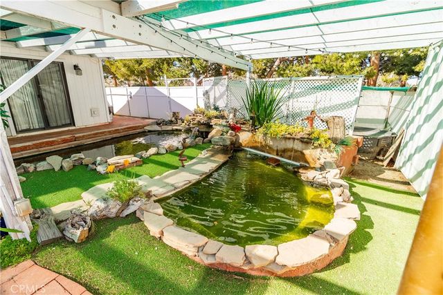 5849 East Avenue T8, Palmdale, CA 93552