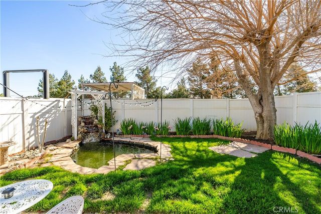 5849 East Avenue T8, Palmdale, CA 93552