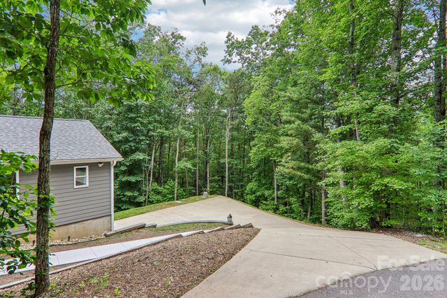 49 Wilderness Trail, Candler, NC 28715
