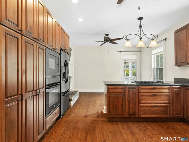 220 West Avenue B, Darien, CT 06820