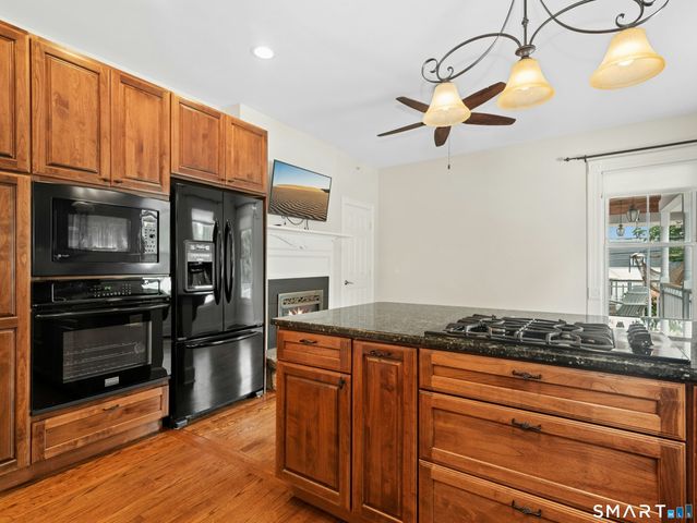 220 West Avenue B, Darien, CT 06820