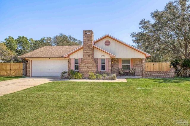 2176 Calle De Cantabria, Navarre, FL 32566