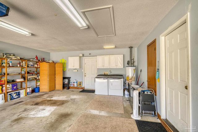 2176 Calle De Cantabria, Navarre, FL 32566