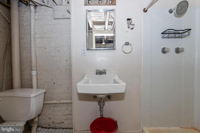 1014 INDEPENDENCE AVE SE, Washington, DC 20003