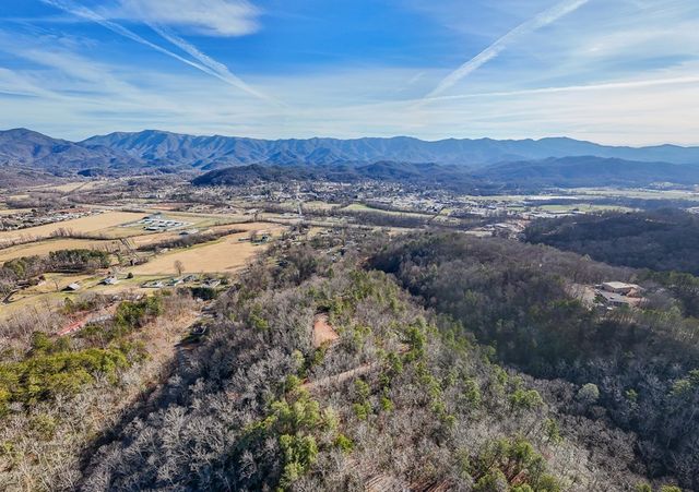 430 Live Oak Terrace, Andrews, NC 28901