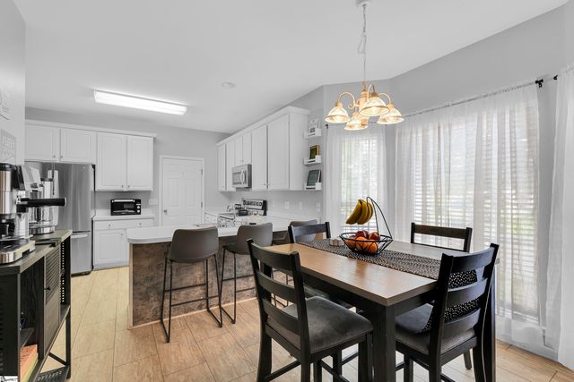 8 Longspur Court, Simpsonville, SC 29680