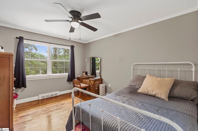 204 Hermitage Road, Greenville, SC 29615