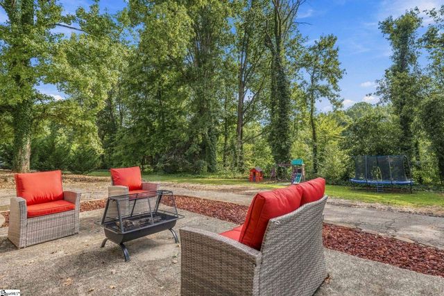 204 Hermitage Road, Greenville, SC 29615