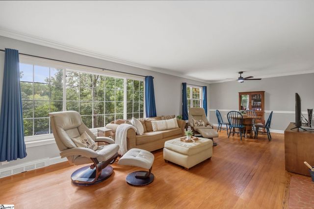 204 Hermitage Road, Greenville, SC 29615