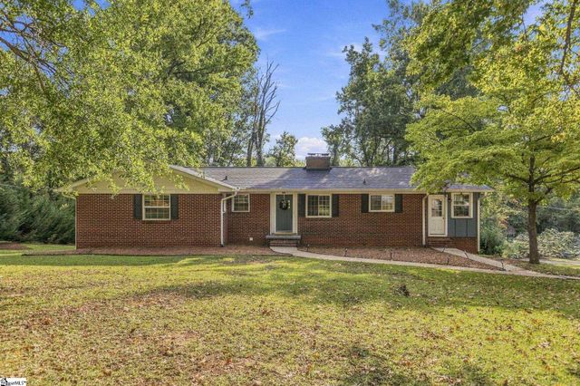 204 Hermitage Road, Greenville, SC 29615