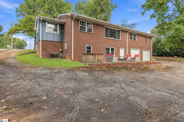 204 Hermitage Road, Greenville, SC 29615