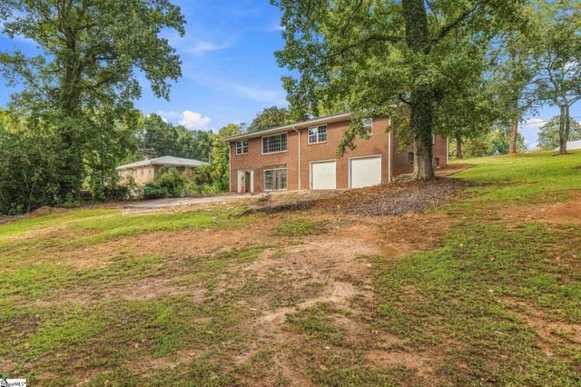 204 Hermitage Road, Greenville, SC 29615
