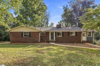 204 Hermitage Road, Greenville, SC 29615