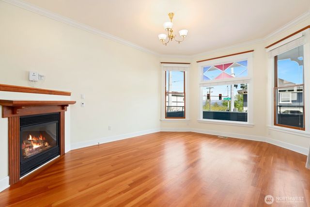 137 23rd Avenue E, Seattle, WA 98112