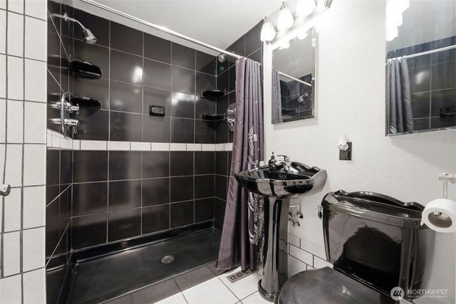 14056 23rd Place NE, Seattle, WA 98125