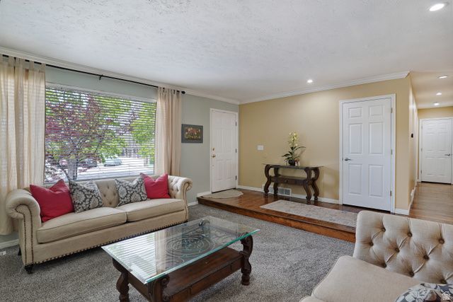 9763 S CHYLENE DR, Sandy, UT 84092