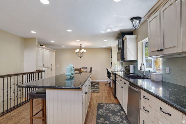 9763 S CHYLENE DR, Sandy, UT 84092