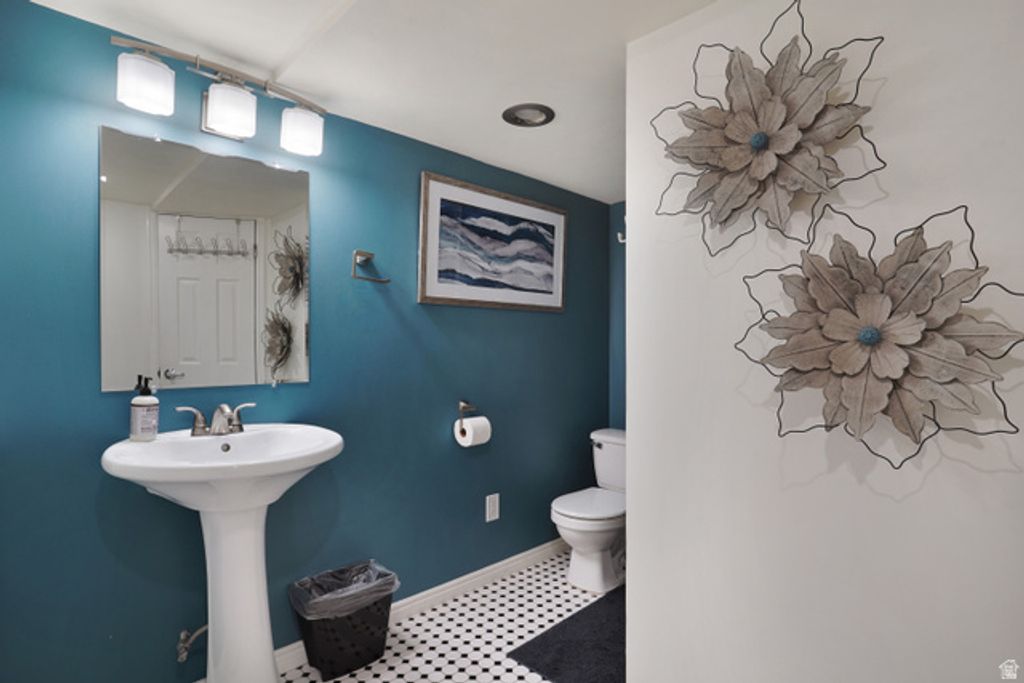 Image 51 of property listing at 9763 S CHYLENE DR, Sandy, UT 84092