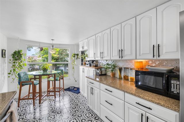 14006 81ST AVENUE, Seminole, FL 33776