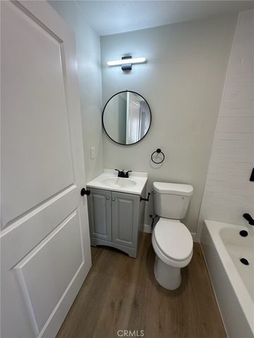8939 Elizabeth E, South Gate, CA 90280