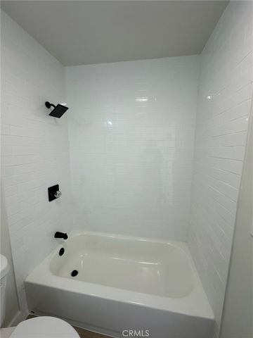 8939 Elizabeth E, South Gate, CA 90280