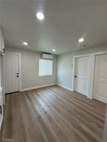 8939 Elizabeth E, South Gate, CA 90280