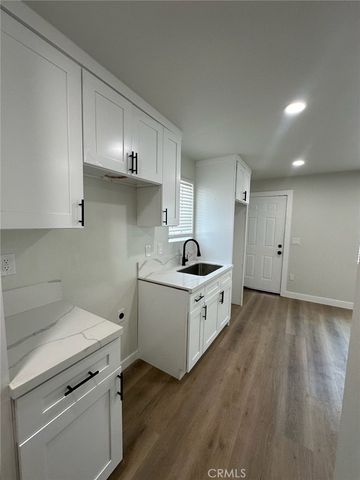 8939 Elizabeth E, South Gate, CA 90280