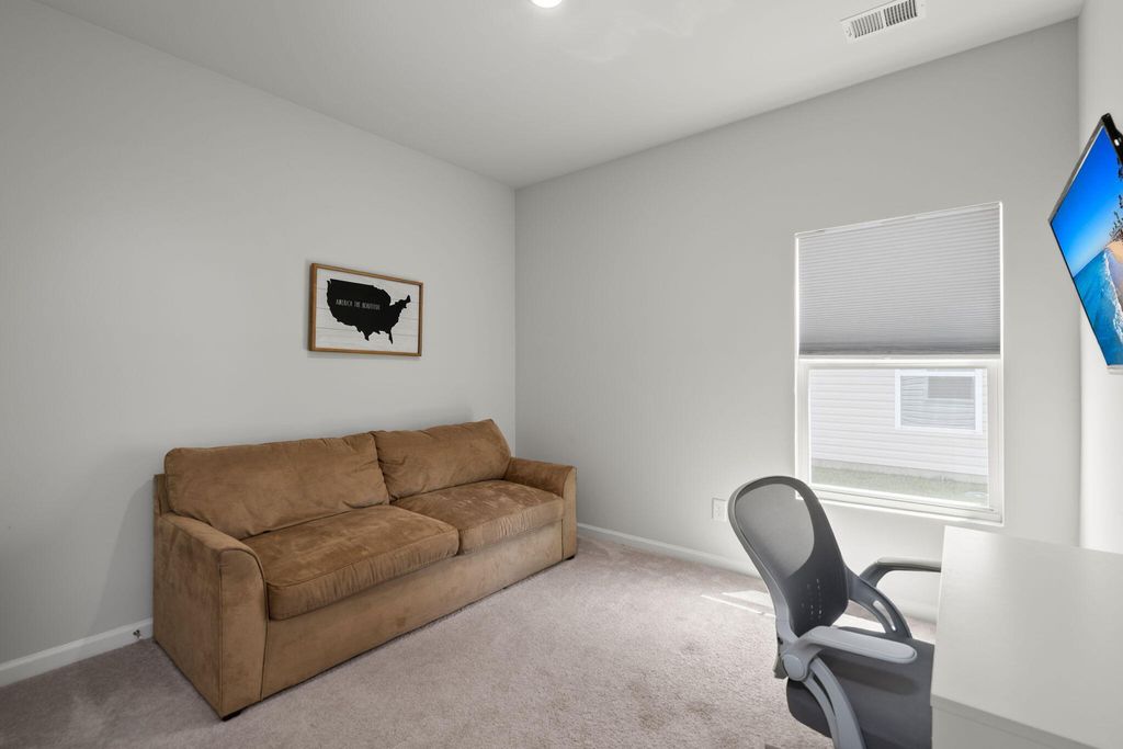 Image 31 of property listing at 185 Lucky Day Drive, Summerville, SC 29486