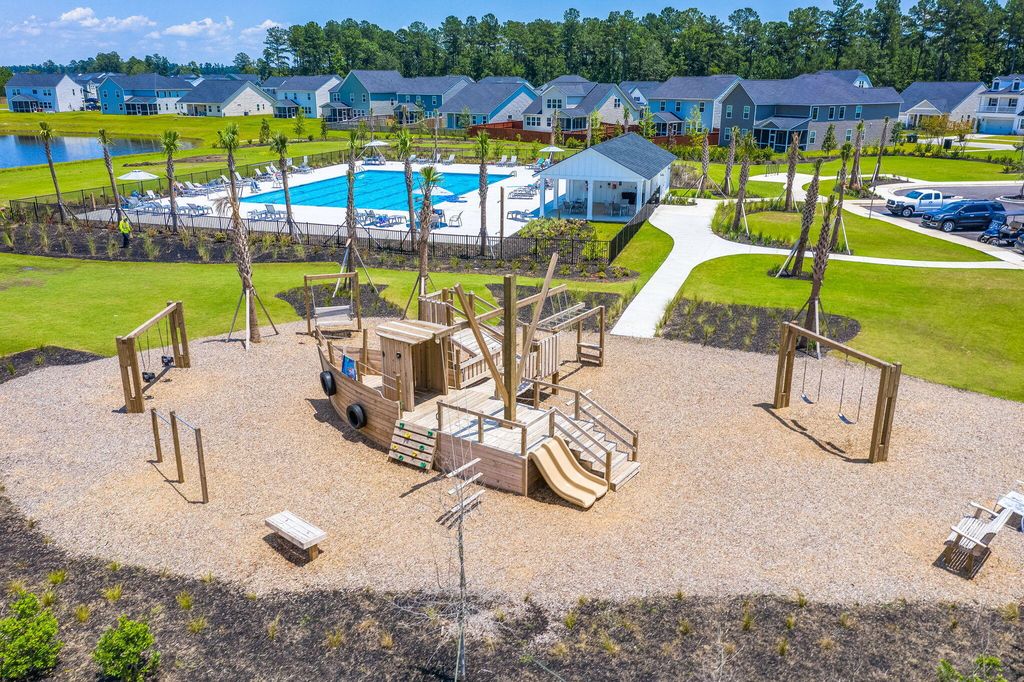 Image 38 of property listing at 185 Lucky Day Drive, Summerville, SC 29486