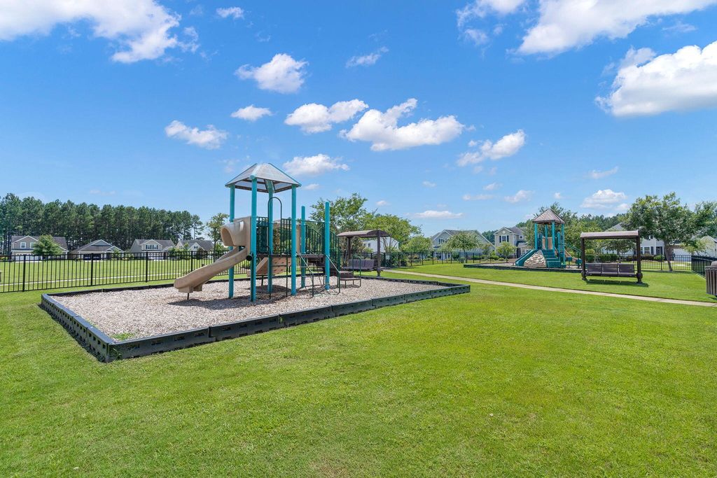 Image 47 of property listing at 185 Lucky Day Drive, Summerville, SC 29486