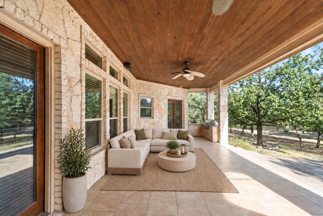 275 Lonely Pine CV, Driftwood, TX 78619