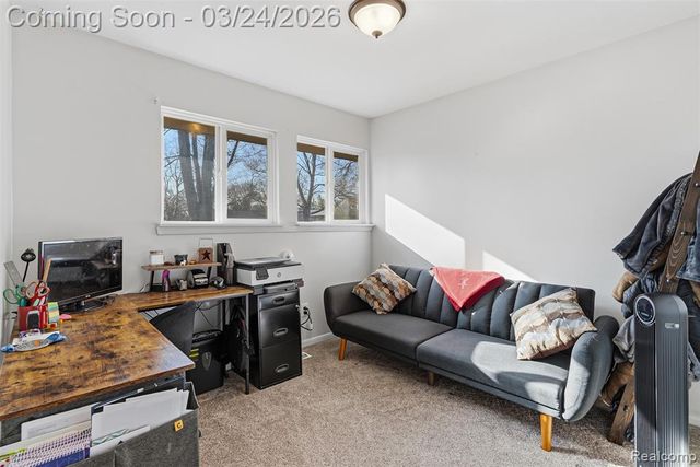 716 Joyceil Drive, Waterford, MI 48328