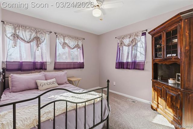 716 Joyceil Drive, Waterford, MI 48328